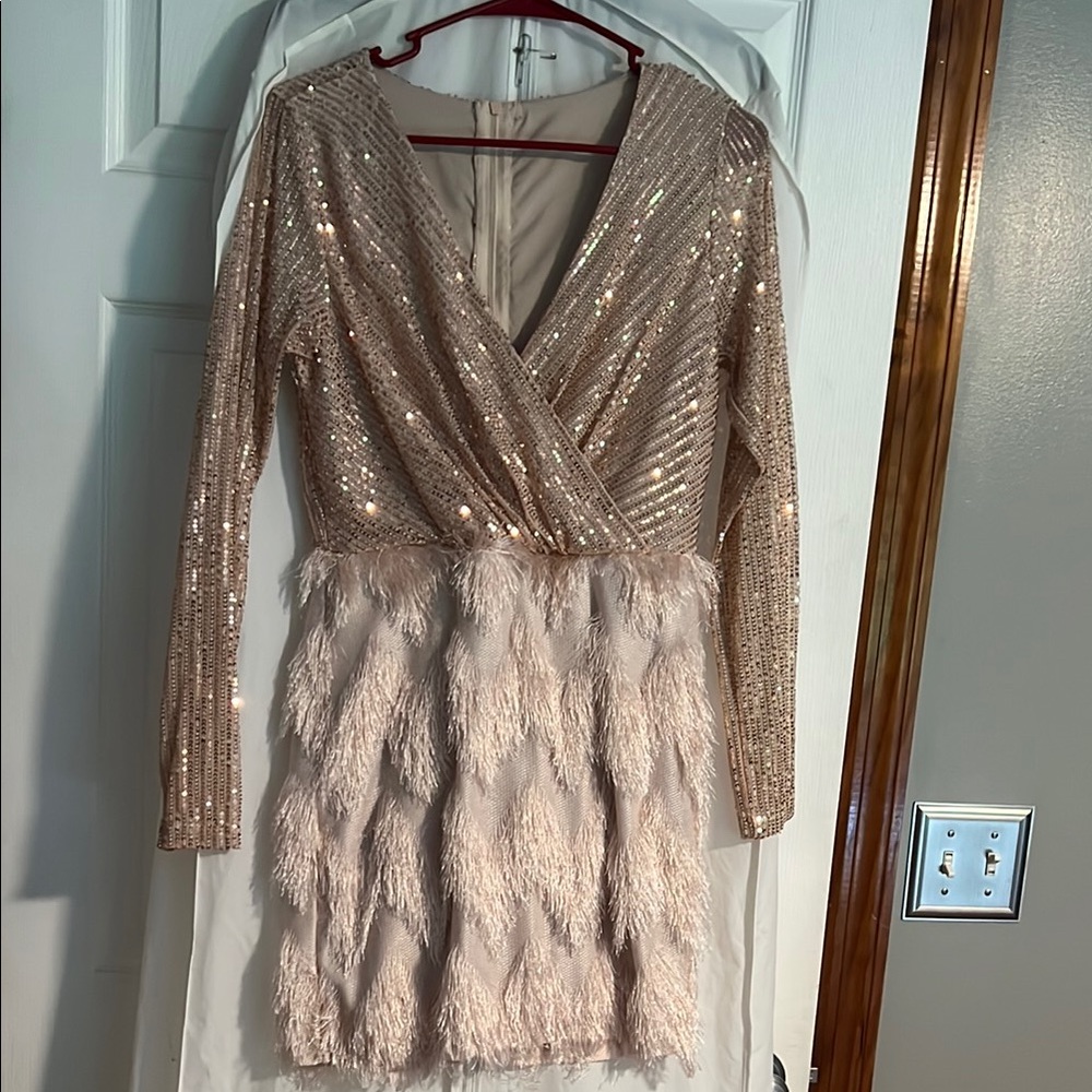 Elegant Sequin and Feather Dress - Rose Gold